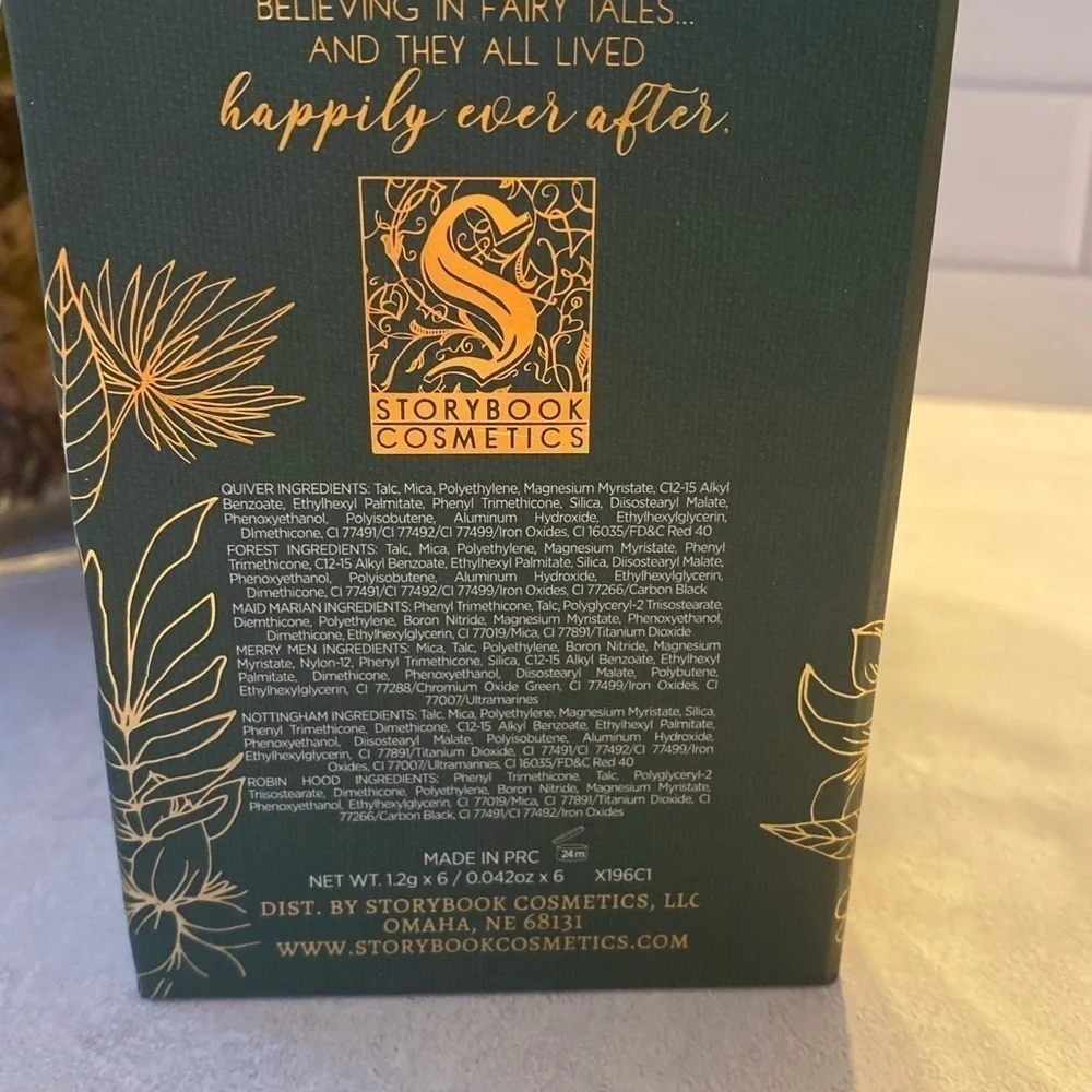 Storybook cosmetics Robinhood palette‎
